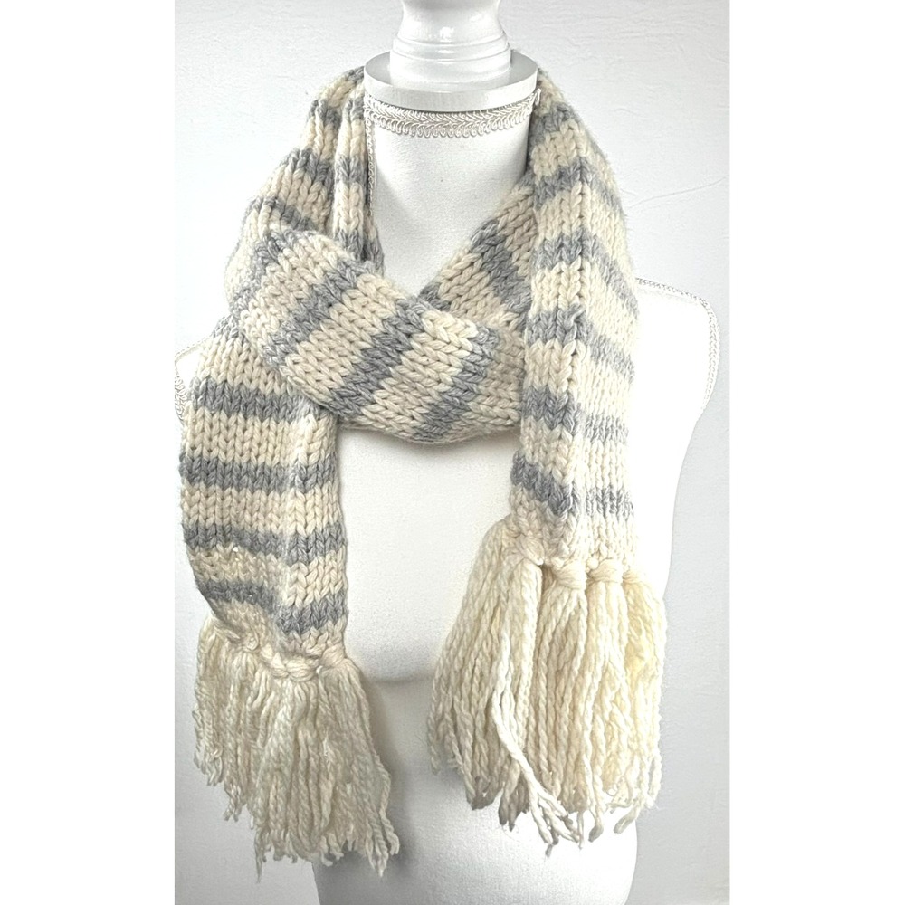 AERIE Cable‎ Knit Scarf Gray Cream Crochet Fridge Thick Preppy Y2K Winter